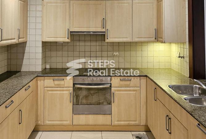 987586 - Property Image 3