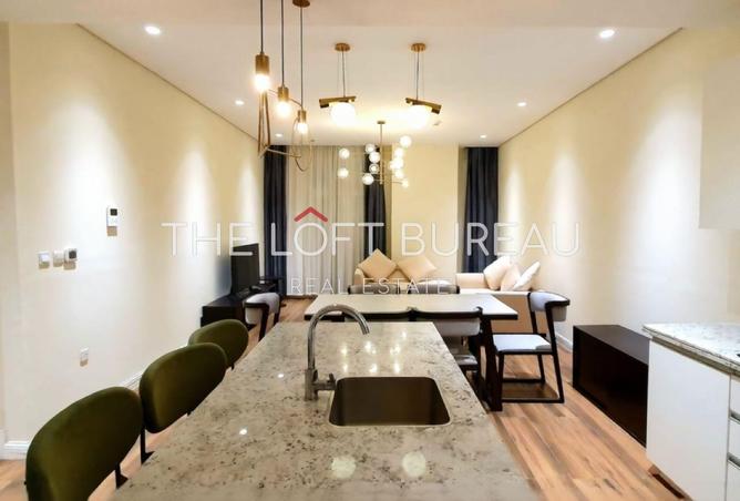 975451 - Property Image 2