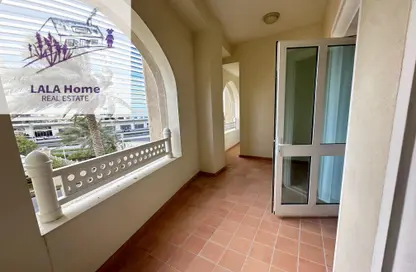 Apartment - 2 Bedrooms - 2 Bathrooms for rent in West Bay Tower - West Bay - West Bay - Doha