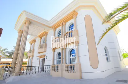 Villa - 6 Bedrooms - 7 Bathrooms for rent in West Bay Villas - West Bay - West Bay - Doha