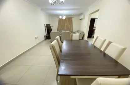 Apartment - 2 Bedrooms - 2 Bathrooms for rent in Umm Ghwailina Comm - Umm Ghuwalina - Umm Ghuwailina - Doha