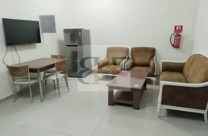 Apartment - 2 Bedrooms - 1 Bathroom for rent in Al Muntazah Street - Al Muntazah - Doha