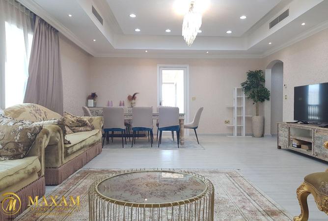 922171 - Property Image 2