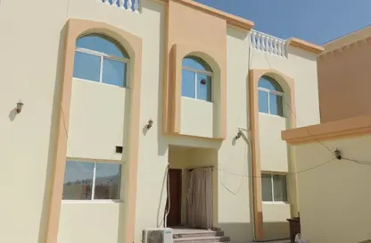 فيلا - 6 غرف نوم - 3 حمامات للبيع في الوكير - الوكير - الوكرة