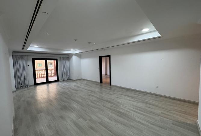 963360 - Property Image 3