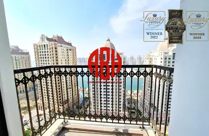 Apartment - 2 Bedrooms - 3 Bathrooms for rent in Floresta Gardens - Floresta Gardens - The Pearl Island - Doha