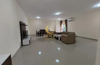 Apartment - 2 Bedrooms - 2 Bathrooms for rent in Old Al Ghanim - Al Ghanim - Doha