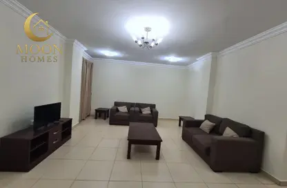 Apartment - 2 Bedrooms - 2 Bathrooms for rent in Al Mansoura - Al Mansoura - Doha