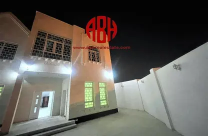 فيلا - 7 غرف نوم للايجار في مركز اعمال ام اي بي اس - شارع العزيزة - العزيزية - الدوحة