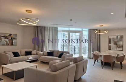 Penthouse - 3 Bedrooms - 5 Bathrooms for rent in Floresta Gardens - Floresta Gardens - The Pearl Island - Doha