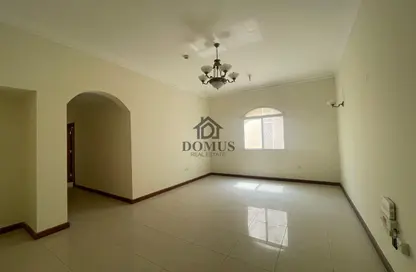 Apartment - 2 Bedrooms - 2 Bathrooms for rent in Al Zubair Bakkar Street - Al Sadd - Doha