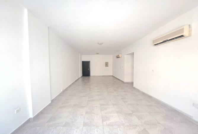 938383 - Property Image 3
