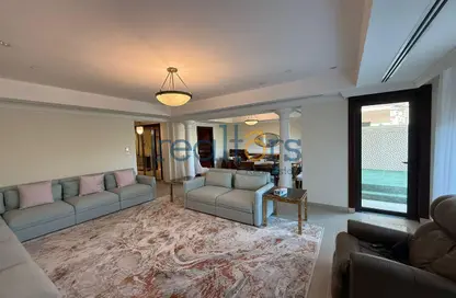 Duplex - 4 Bedrooms - 4 Bathrooms for sale in West Porto Drive - Porto Arabia - The Pearl Island - Doha