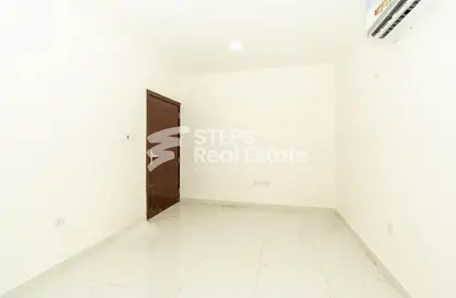 Apartment - 3 Bedrooms - 2 Bathrooms for rent in Najma 28 - Ibn Dirhem Street - Najma - Doha