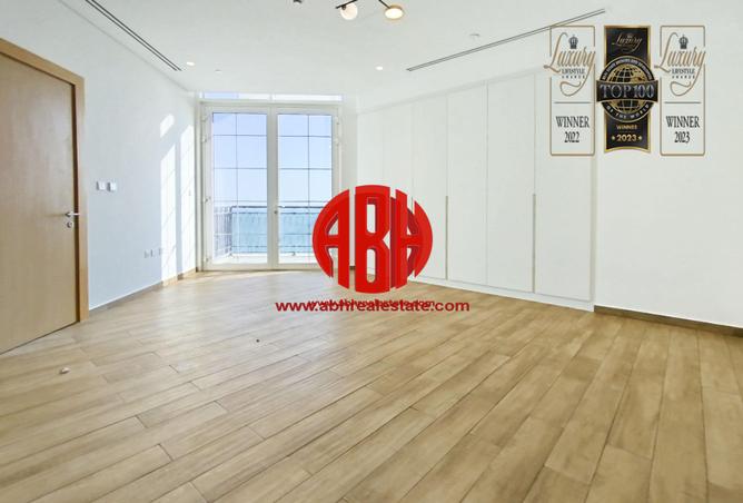 Apartment - 2 Bedrooms - 3 Bathrooms for rent in Costa del Sol - Viva Bahriyah - The Pearl Island - Doha