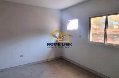 سكن عمال - استوديو - 8 حمامات للايجار في المنطقة الصناعية 1 - المنطقة الصناعية - الدوحة