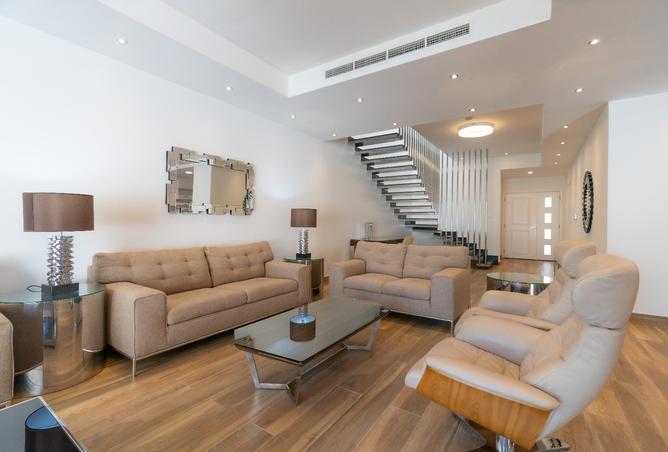 944674 - Property Image 3