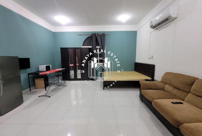 984590 - Property Image 2