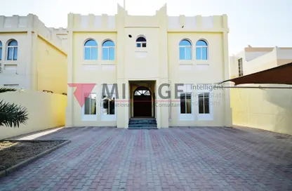 فيلا - 5 غرف نوم - 5 حمامات للايجار في 870 شارع - جنوب الدحيل - الدحيل - الدوحة