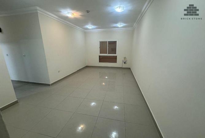 952122 - Property Image 3