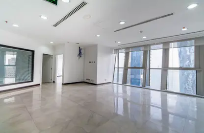 مساحات مكتبية - استوديو - 4 حمامات للايجار في برج وست باي - الخليج الجنوبي - الخليج الغربي - الدوحة