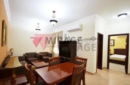 Apartment - 2 Bedrooms - 2 Bathrooms for rent in Umm Al Seneem Street - Ain Khaled - Doha