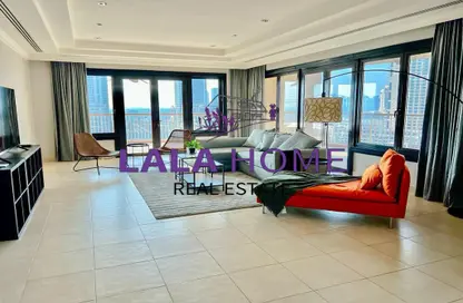Apartment - 3 Bedrooms - 4 Bathrooms for sale in Piazza Arabia - Porto Arabia - The Pearl Island - Doha
