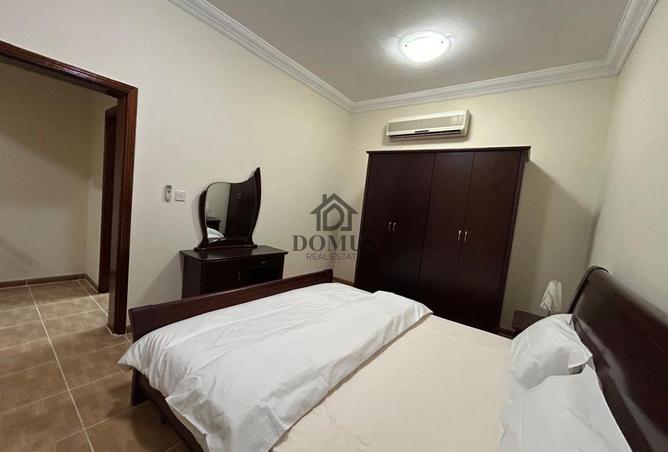 951690 - Property Image 2