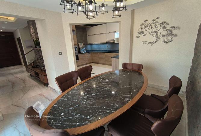 932279 - Property Image 3