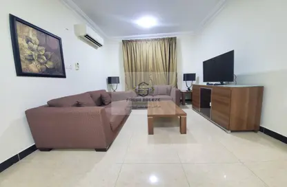 Apartment - 1 Bedroom - 1 Bathroom for rent in Umm Ghuwailina 4 - Umm Ghuwailina - Doha Apartment - 1 Bedroom - 1 Bathroom for rent in Umm Ghuwailina 4 - Umm Ghuwailina - Doha