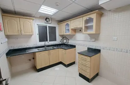 شقة - 2 غرف نوم - 2 حمامات للايجار في شارع الزبير بكار - السد - الدوحة