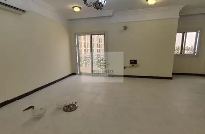 شقة - 3 غرف نوم - 3 حمامات للايجار في شارع انس - فريج بن محمود الشمالي - فريج بن محمود - الدوحة