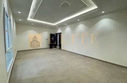 Apartment - 2 Bedrooms - 2 Bathrooms for rent in Al Nasr Street - Al Nasr - Doha