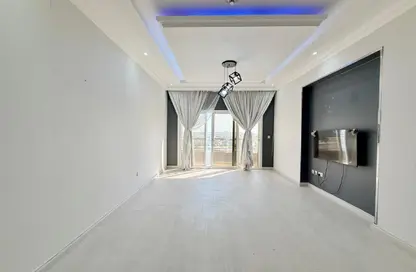 شقة - 2 غرف نوم - 4 حمامات للايجار في دارا - فوكس هيلز - الوسيل