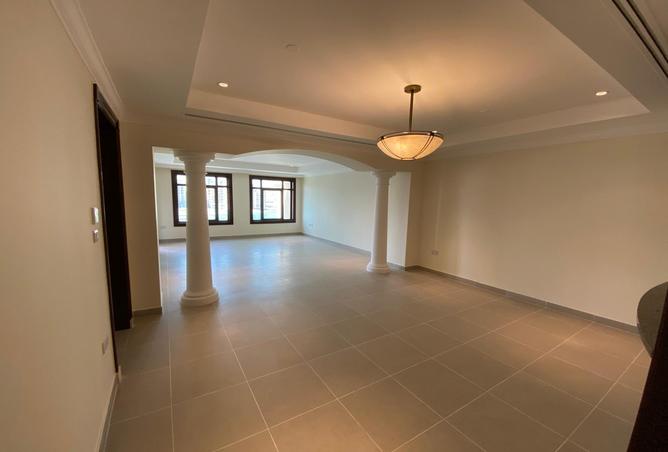 935600 - Property Image 3