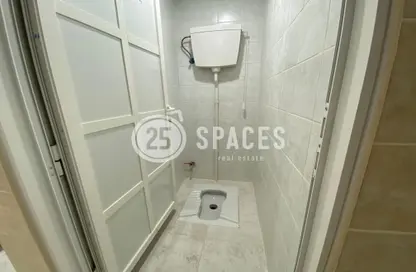 Labor Camp - Studio - 5 Bathrooms for rent in Umm Salal Ali - Umm Salal Ali - Doha