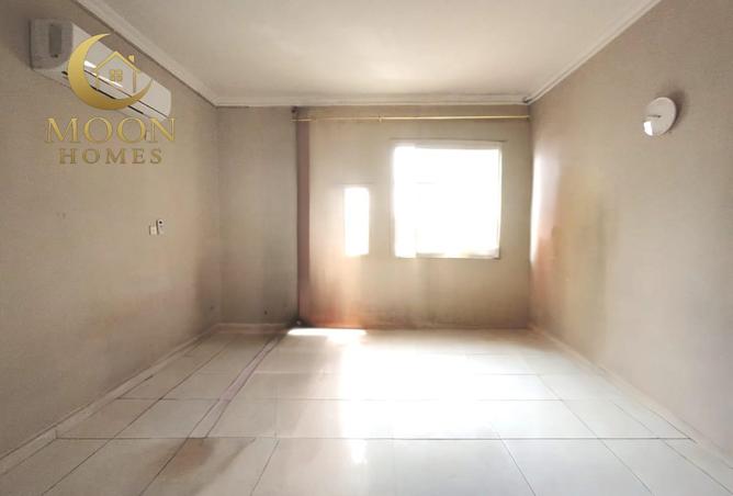 979796 - Property Image 2