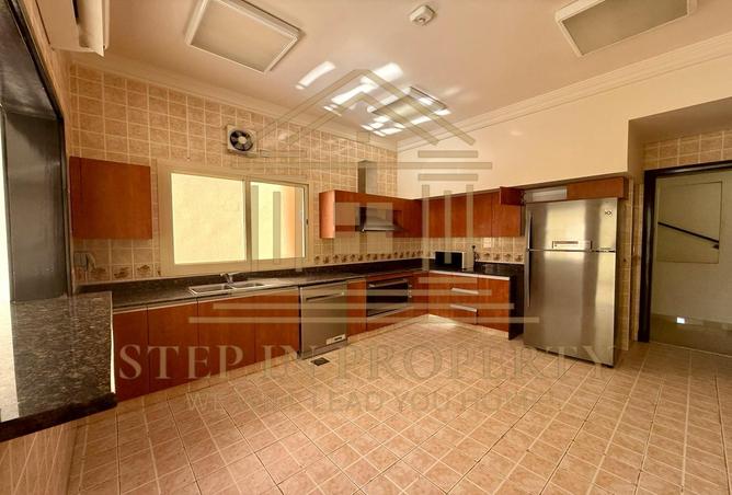 978101 - Property Image 2