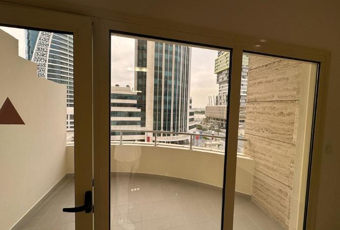 999312 - Property Image 2