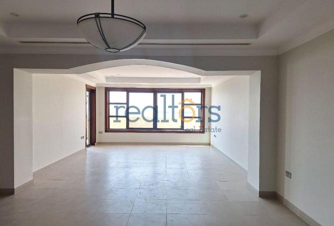 942777 - Property Image 3
