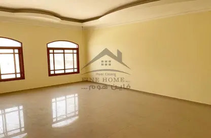 Empty Room image for: Villa - 5 Bedrooms - 5 Bathrooms for sale in Ain Khaled - Ain Khaled - Doha, Image 1