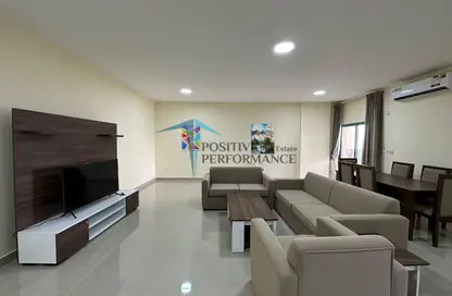 شقة - 2 غرف نوم - 2 حمامات للايجار في شارع حضرموت - دوحة الجديد - الدوحة