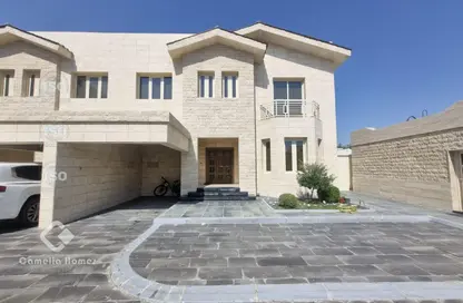 Compound - 4 Bedrooms - 4 Bathrooms for rent in Al Nuaija Street - Al Nuaija - Doha