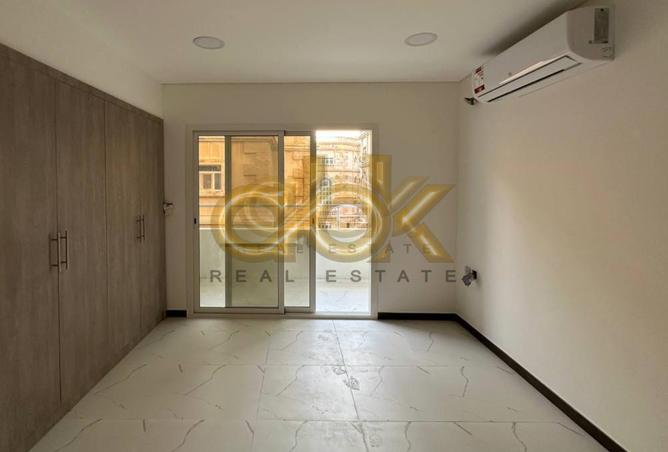 787125 - Property Image 2