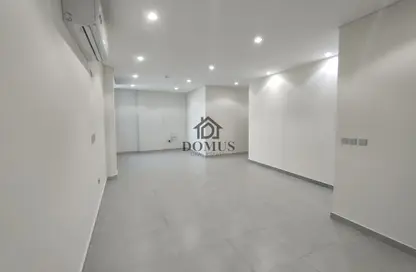 Apartment - 3 Bedrooms - 2 Bathrooms for rent in Anas Street - Fereej Bin Mahmoud North - Fereej Bin Mahmoud - Doha