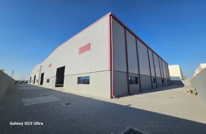 Warehouse - Studio - 4 Bathrooms for rent in East Industrial Street - Birkat Al Awamer - Al Wakra