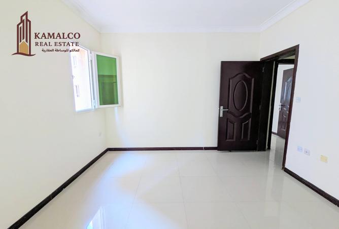 940277 - Property Image 3