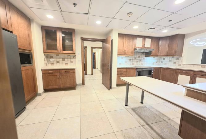 963242 - Property Image 3