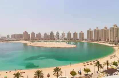 Apartment - 2 Bedrooms - 3 Bathrooms for rent in Viva West - Viva Bahriyah - The Pearl Island - Doha