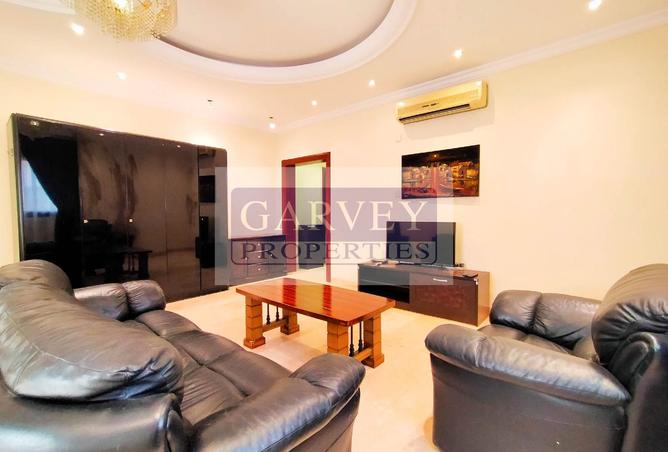 970476 - Property Image 2